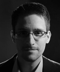 502px-Edward-Snowden-FOPF-2014